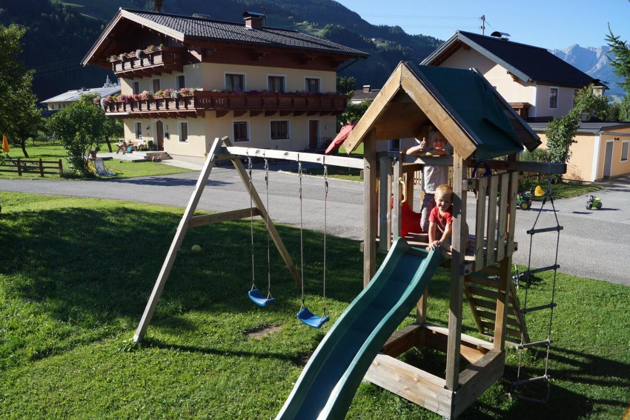 Villa Bio-Bauernhof Reiterhof à Sankt Johann im Pongau Extérieur photo